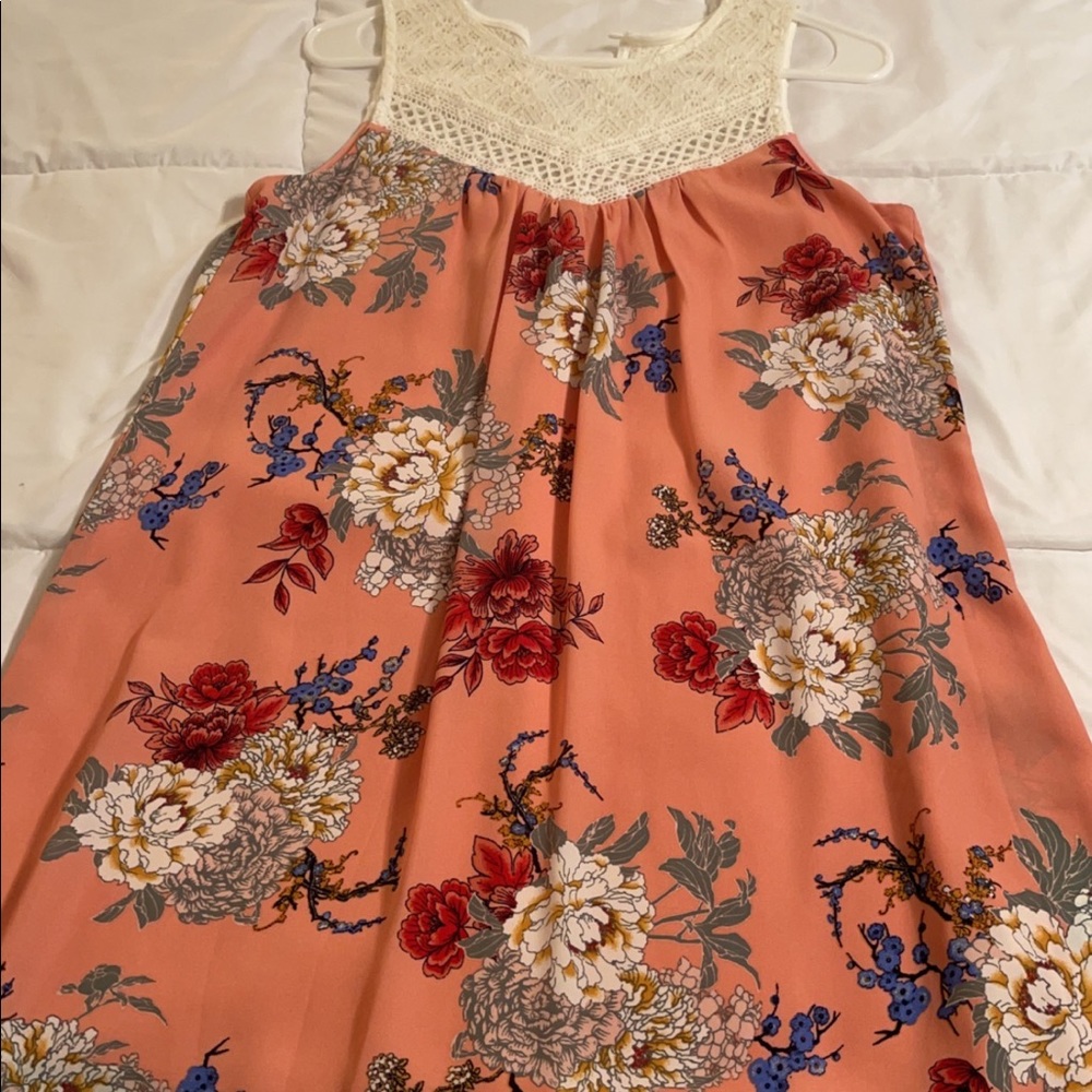 Mini dress. Size Medium